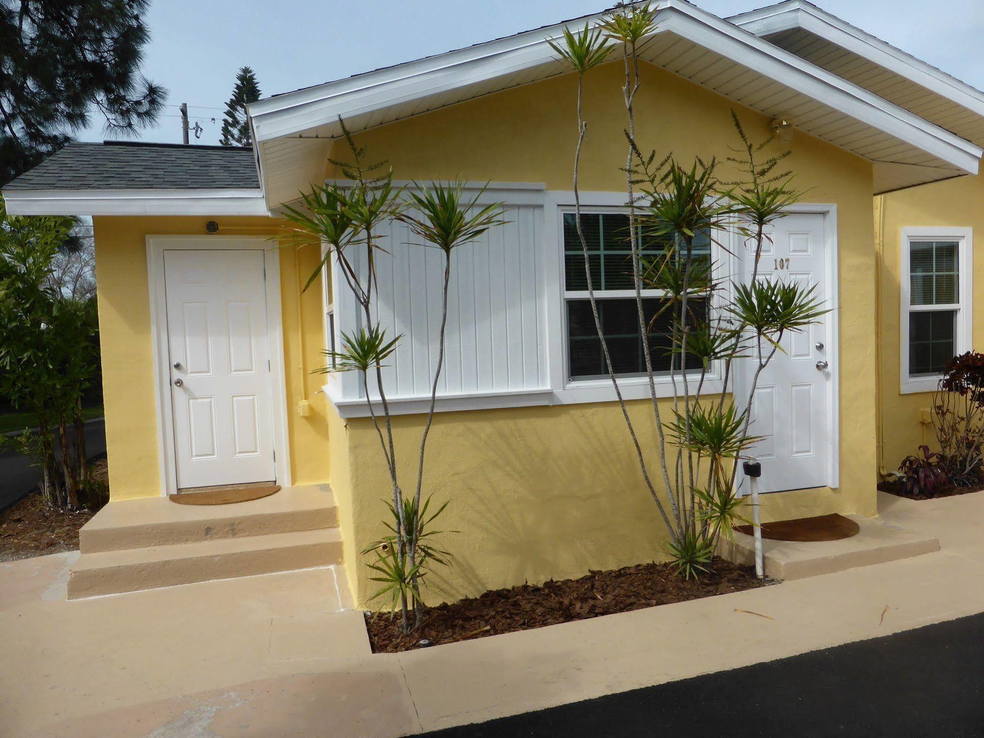 Englewood Bay Motel מראה חיצוני תמונה