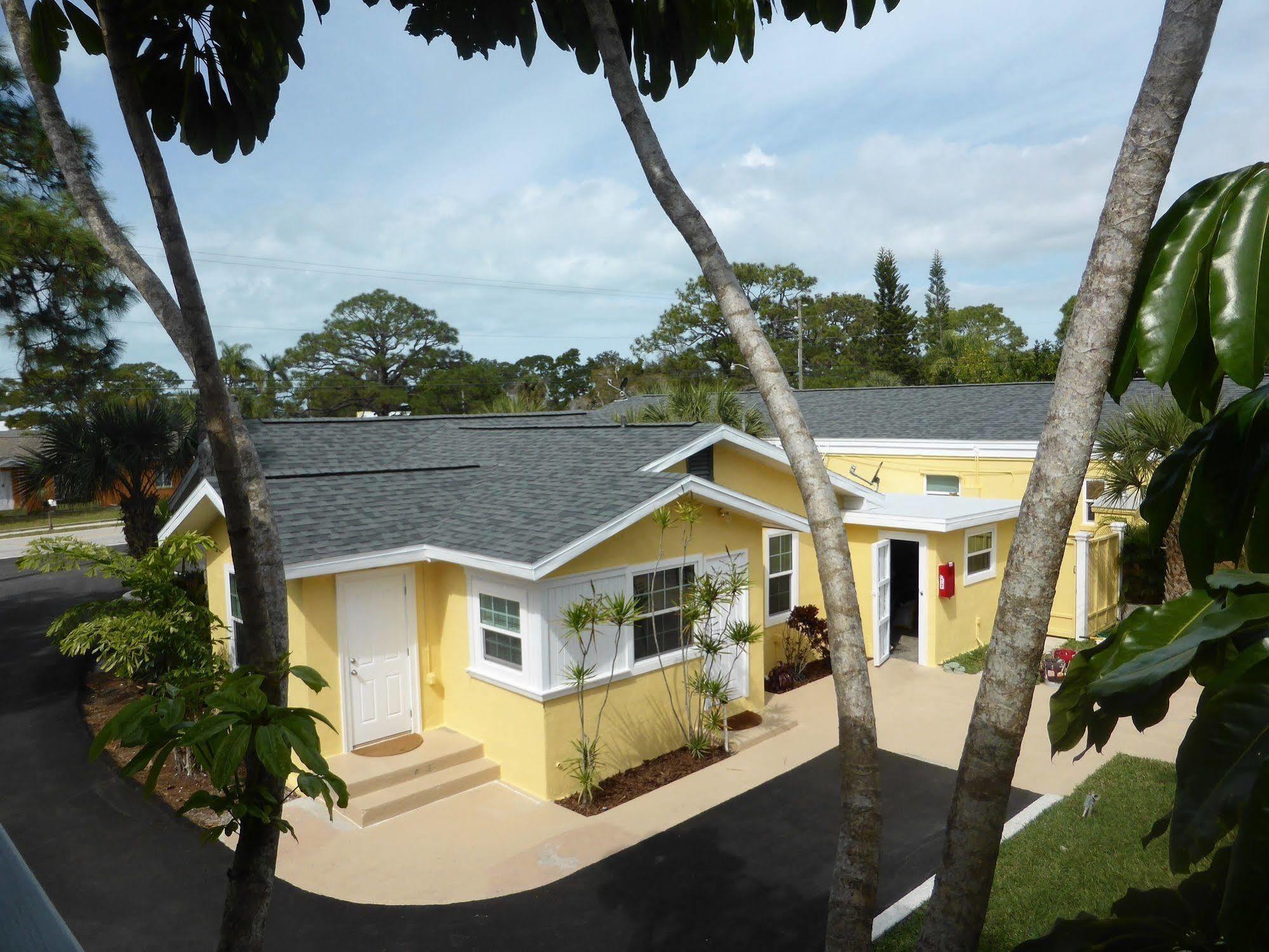 Englewood Bay Motel מראה חיצוני תמונה